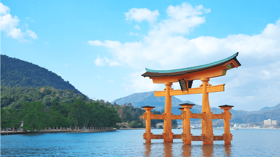 Discover Hiroshima's Iconic Itsukushima Shrine