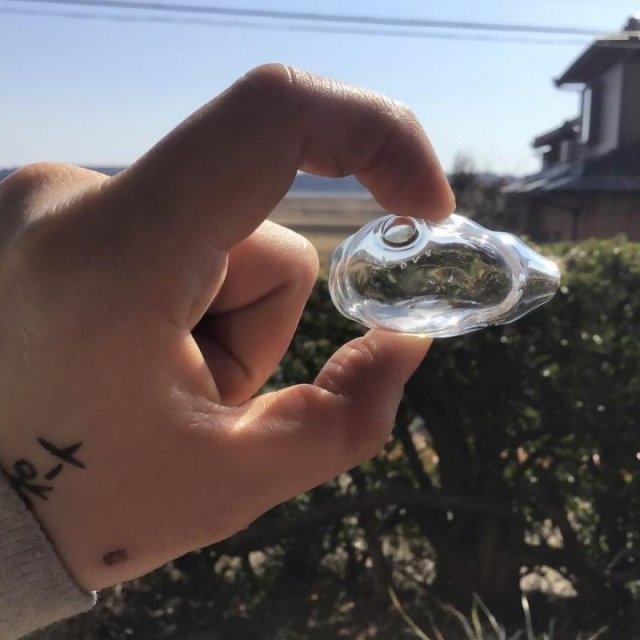 ①雲の一輪挿しづくり、②ガラスを溶かそう！