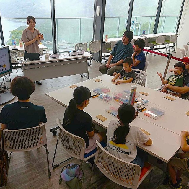 海の環境の大切さを学ぶ！海洋プラスチックを使ったアクセサリー作り体験