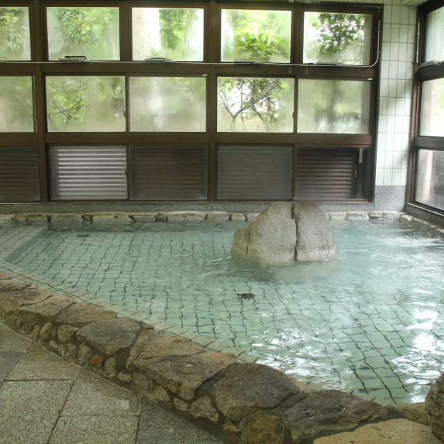 成川渓谷　高月温泉