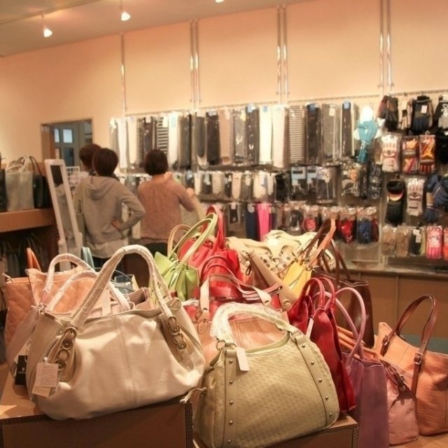 手袋のアウトレット店