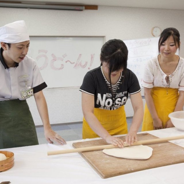 休暇村讃岐五色台（うどん打ち体験）