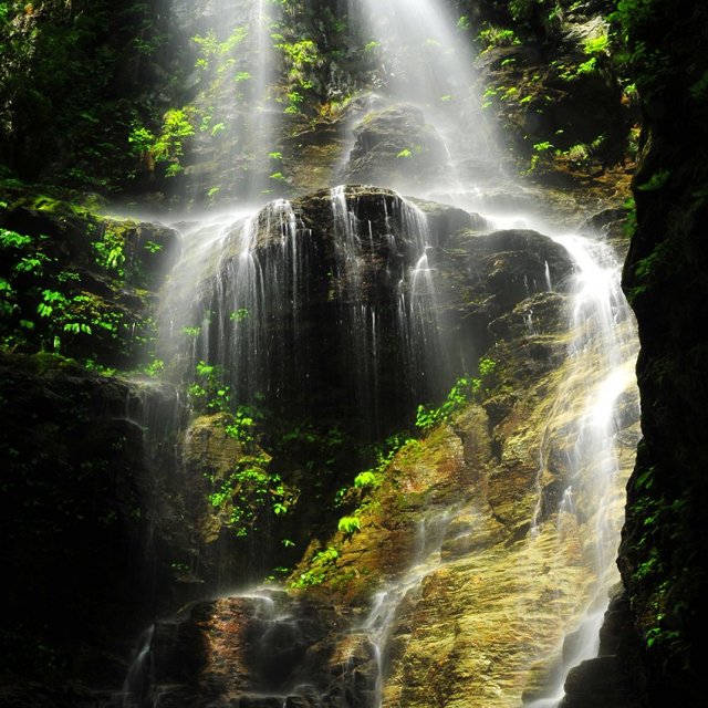 Boroboro Falls