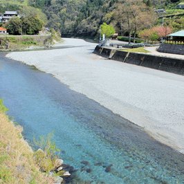 穴吹川（中流・天神の瀬）