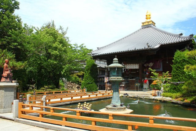 第一座 灵山寺