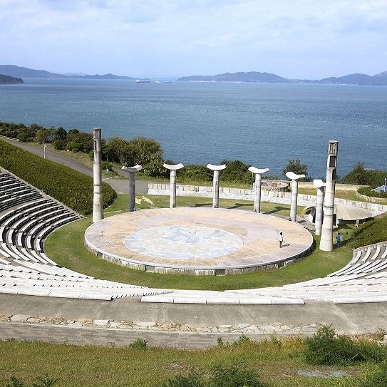 さぬき市野外音楽広場 テアトロン スポット 体験 四国のおすすめ観光 旅行情報 公式 ツーリズム四国