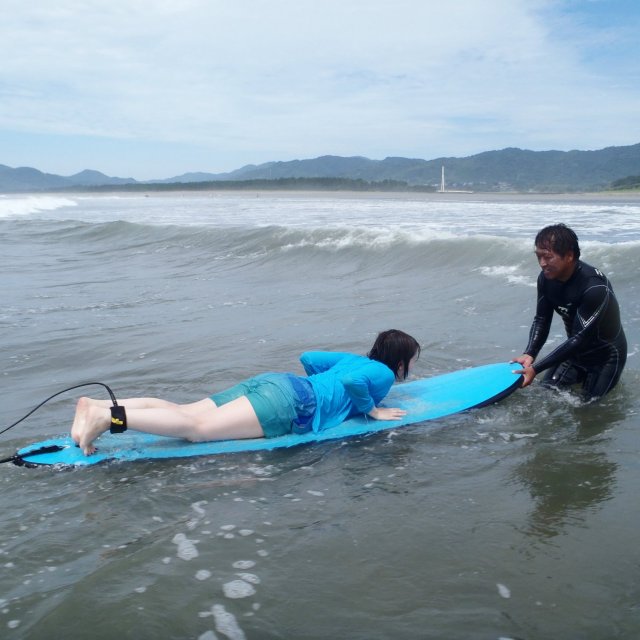 手ぶらでサーフィン