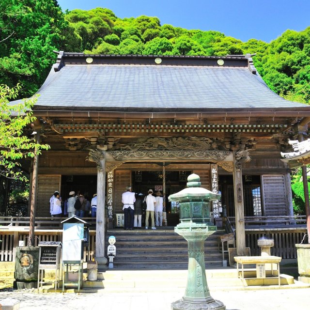 Temple 23, Yakuōji
