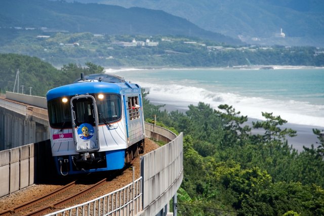 Gomen-Nahari Line