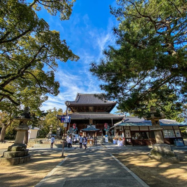 日本初の真言密教のお寺で写経を楽しむ