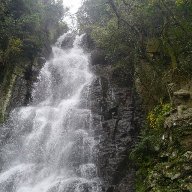 城山不動の滝
