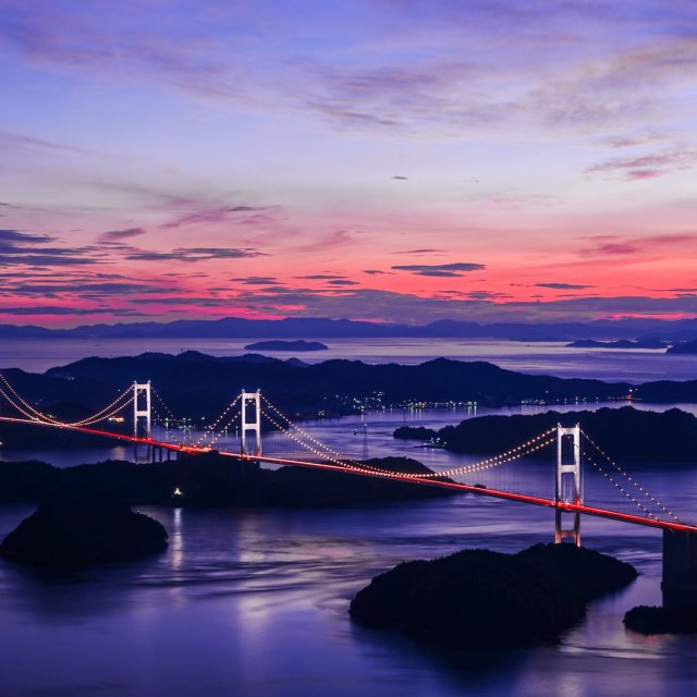 Shimanami Kaido (Shimanami Expressway)／島波海道