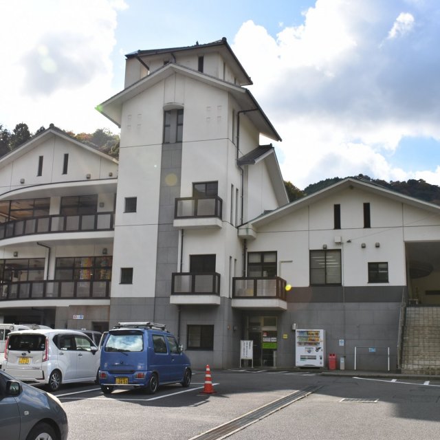 鈍川せせらぎ交流館