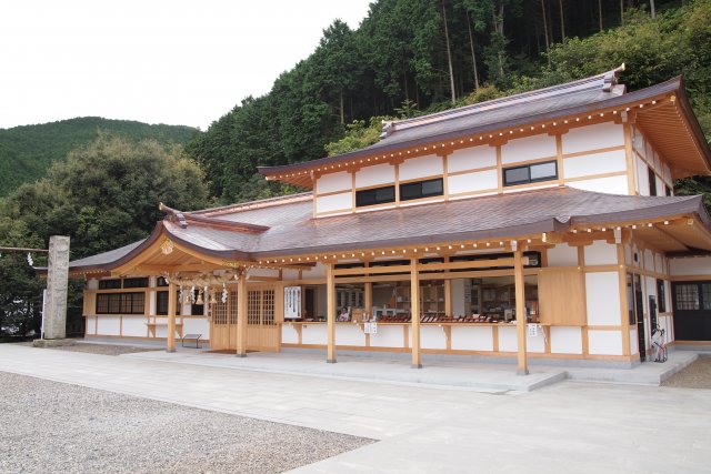 石鎚神社