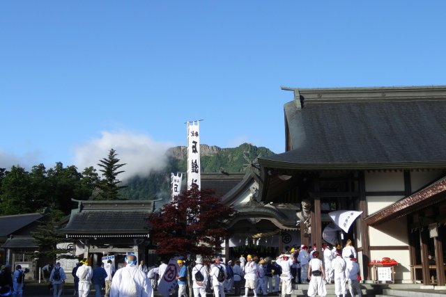 石鎚神社