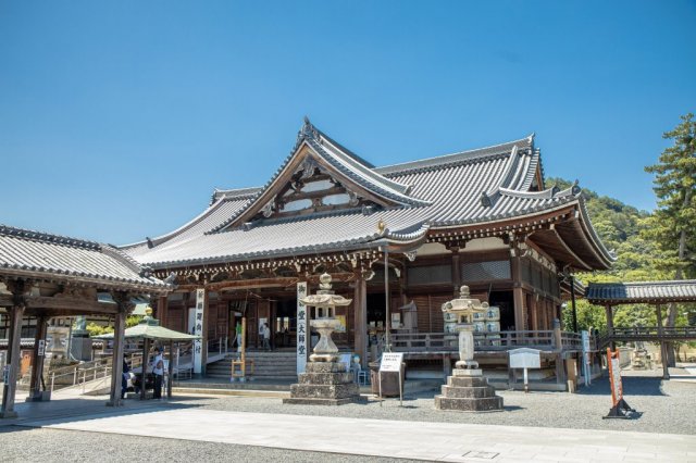 第75番札所 五岳山 誕生院 善通寺