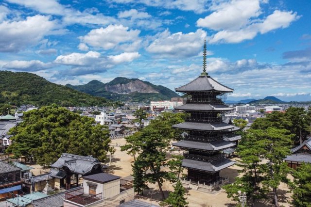 第75番札所 五岳山 誕生院 善通寺