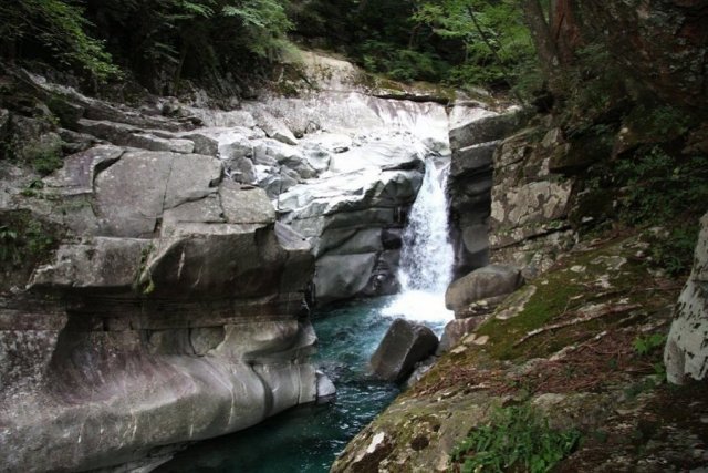 Omogo Gorge (Omogokei)