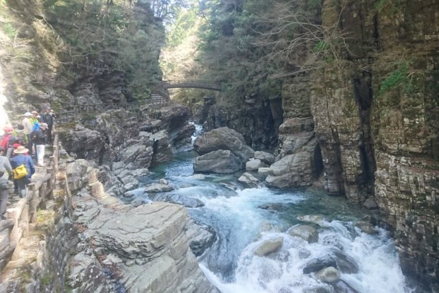 Omogo Gorge (Omogokei)