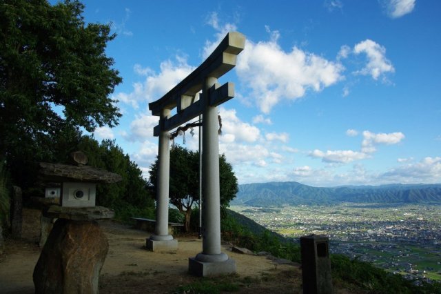 ジオで巡る「天空の鳥居」