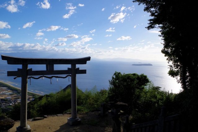 高屋神社