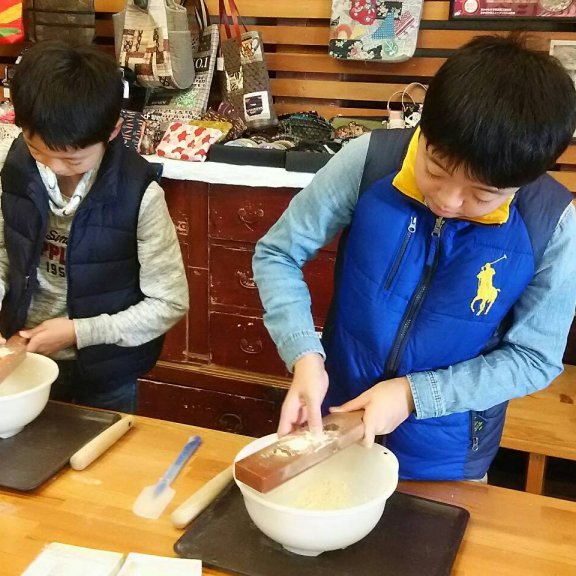 【ものづくり体験、産業学習 】讃州井筒屋敷・和三盆の型抜き体験