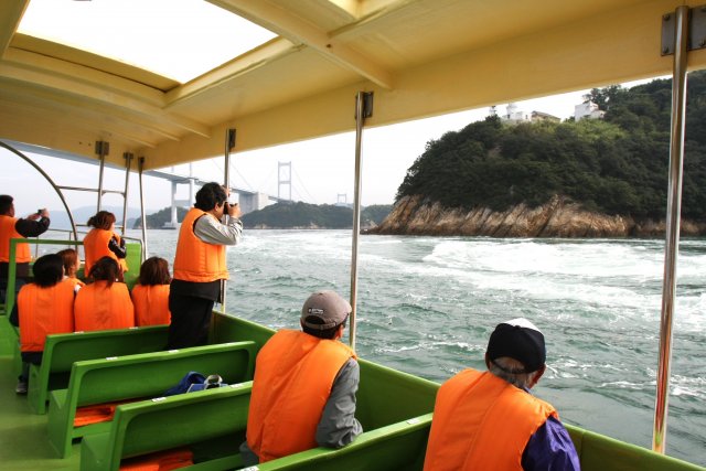 しまなみ来島海峡遊覧船（旧 来島海峡急流観潮船）