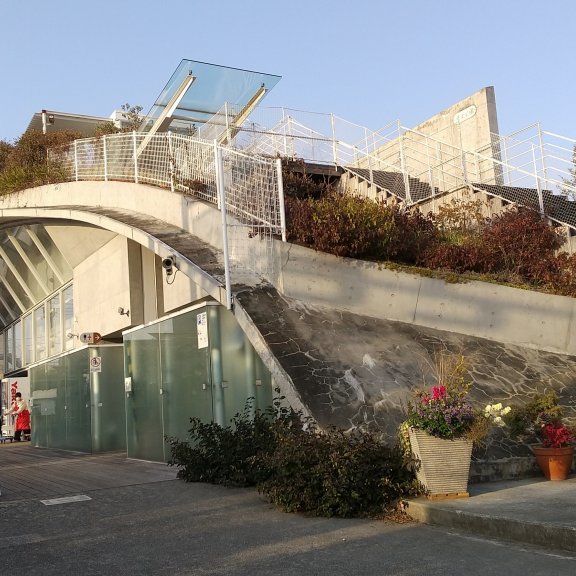 株式会社まんでがん　おしゃべり広場