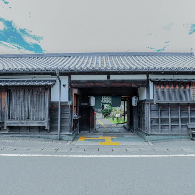 A tour to Awa Ningyo-joruri (puppet theatre) and gardens, where Japanese sensibilities are concentrated to satisfy the spirit.