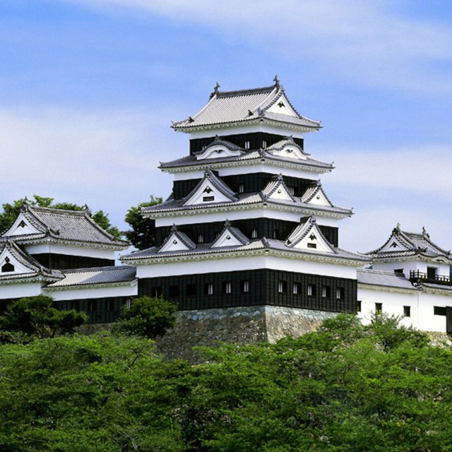 Ozu Castle