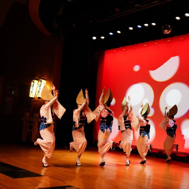 Program to feel the charm of Awa Odori to the fullest at the Awa Odori Kaikan