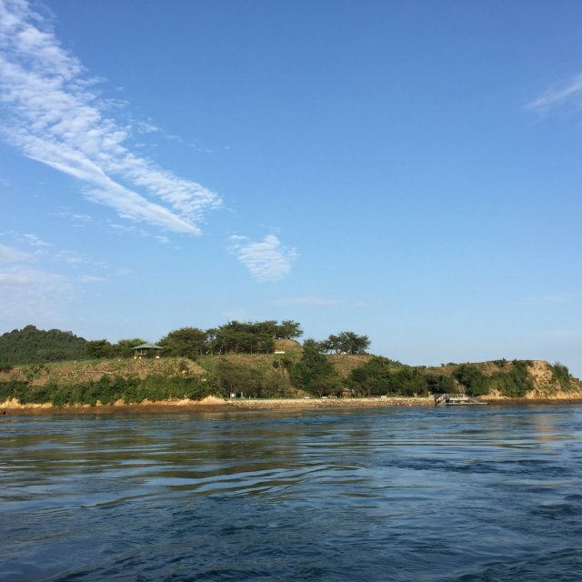 Cruises on chartered high-speed boats on routes where the Murakami Kaizoku were active in the past.