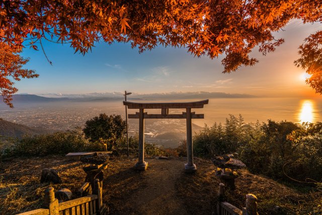 高屋神社