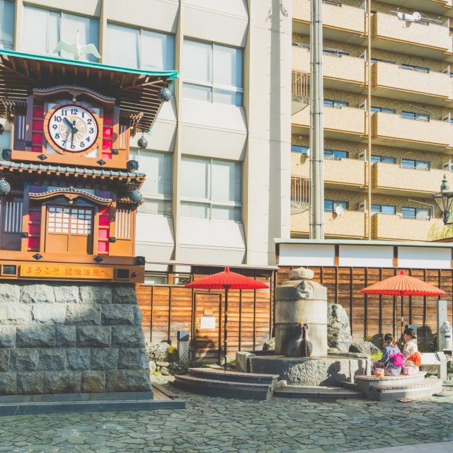 放生園／自動時鐘（Karakuri Clock）