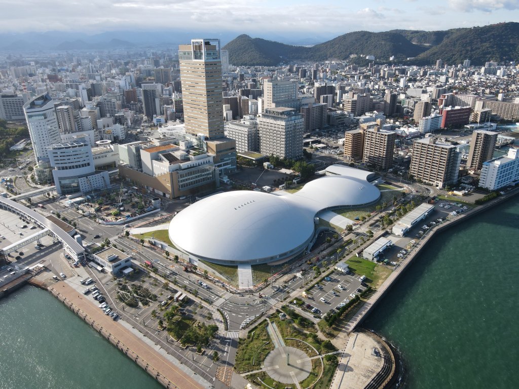 香川県立アリーナ（あなぶきアリーナ香川）｜スポット・体験｜四国の