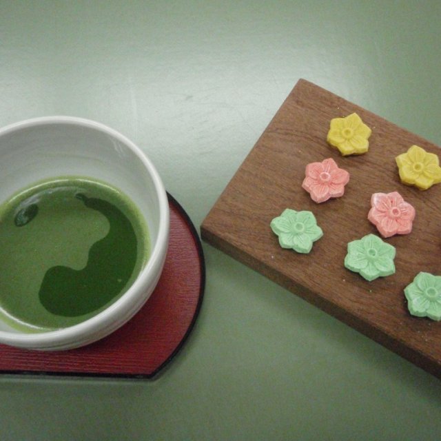 【ものづくり体験、産業学習】讃岐和三盆お干菓子作り体験