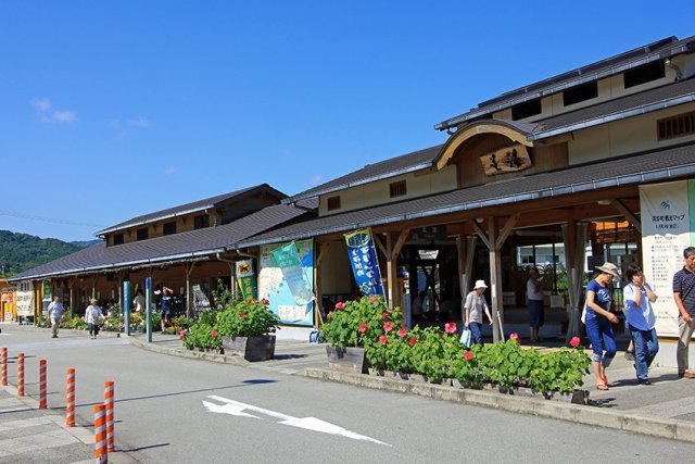 Roadside Station Hiwasa